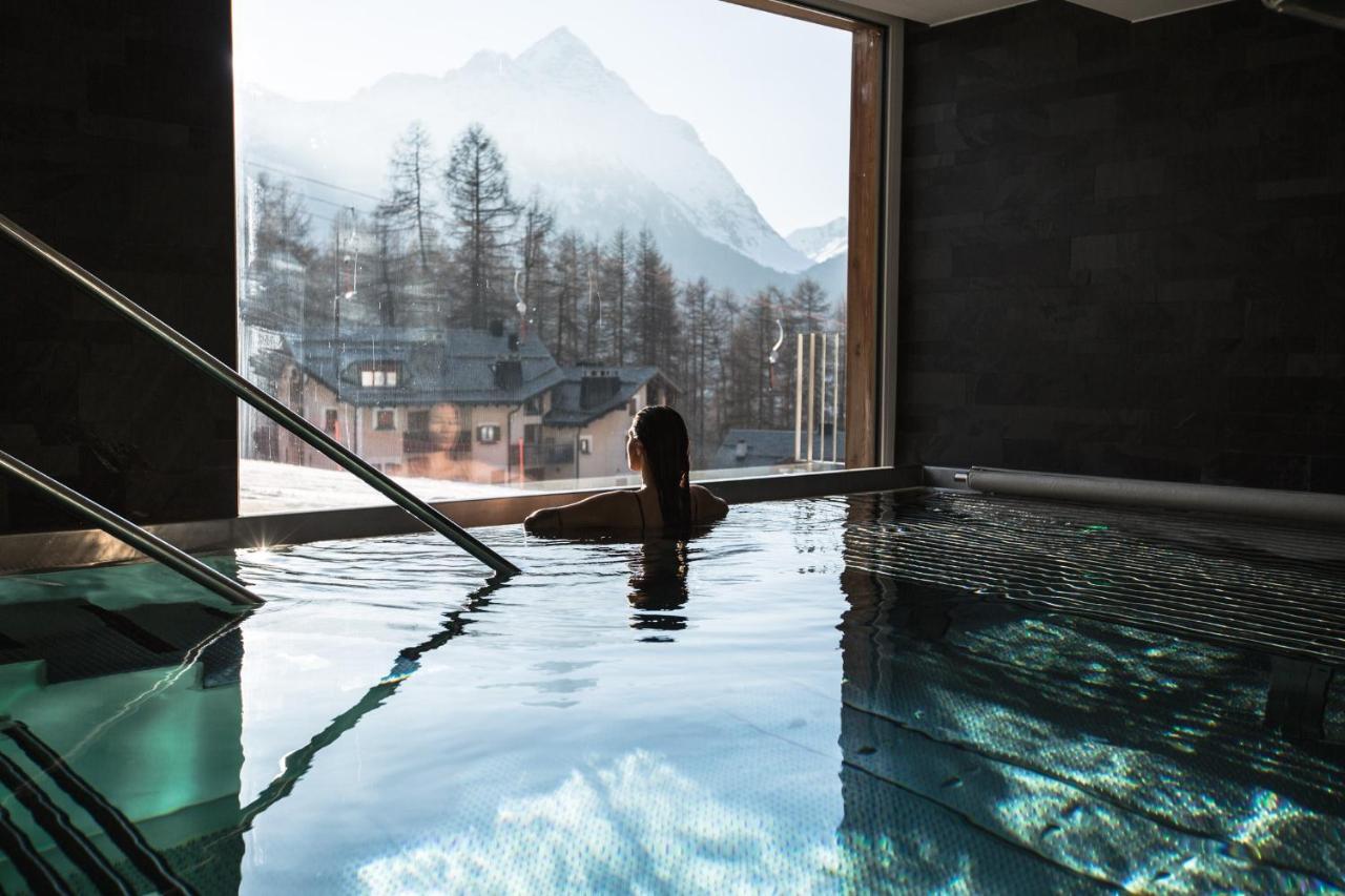 Nira Alpina Hotel Силваплана Екстериор снимка