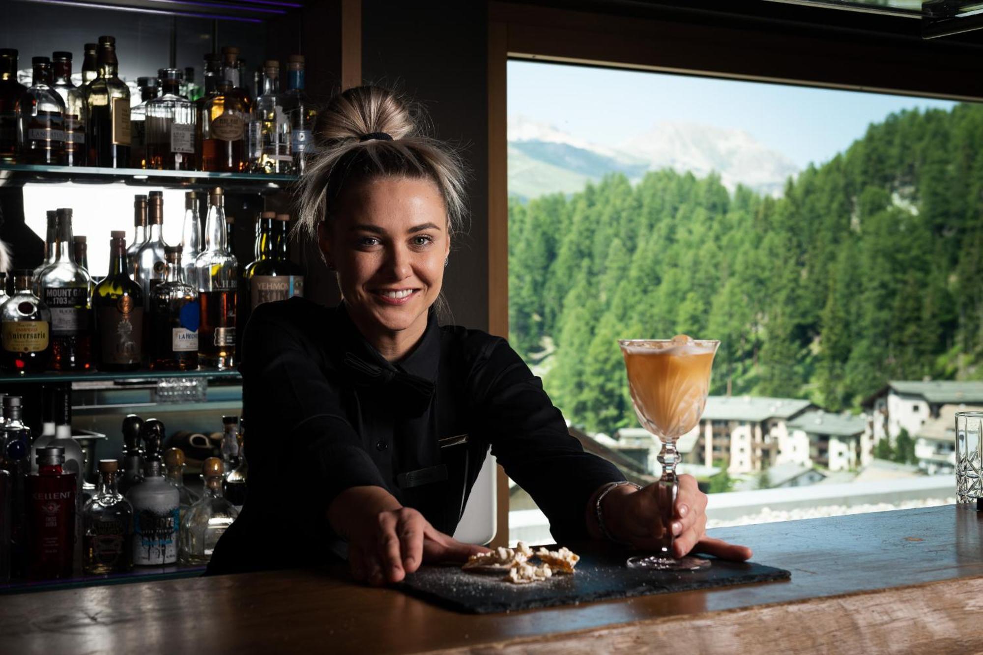 Nira Alpina Hotel Силваплана Екстериор снимка