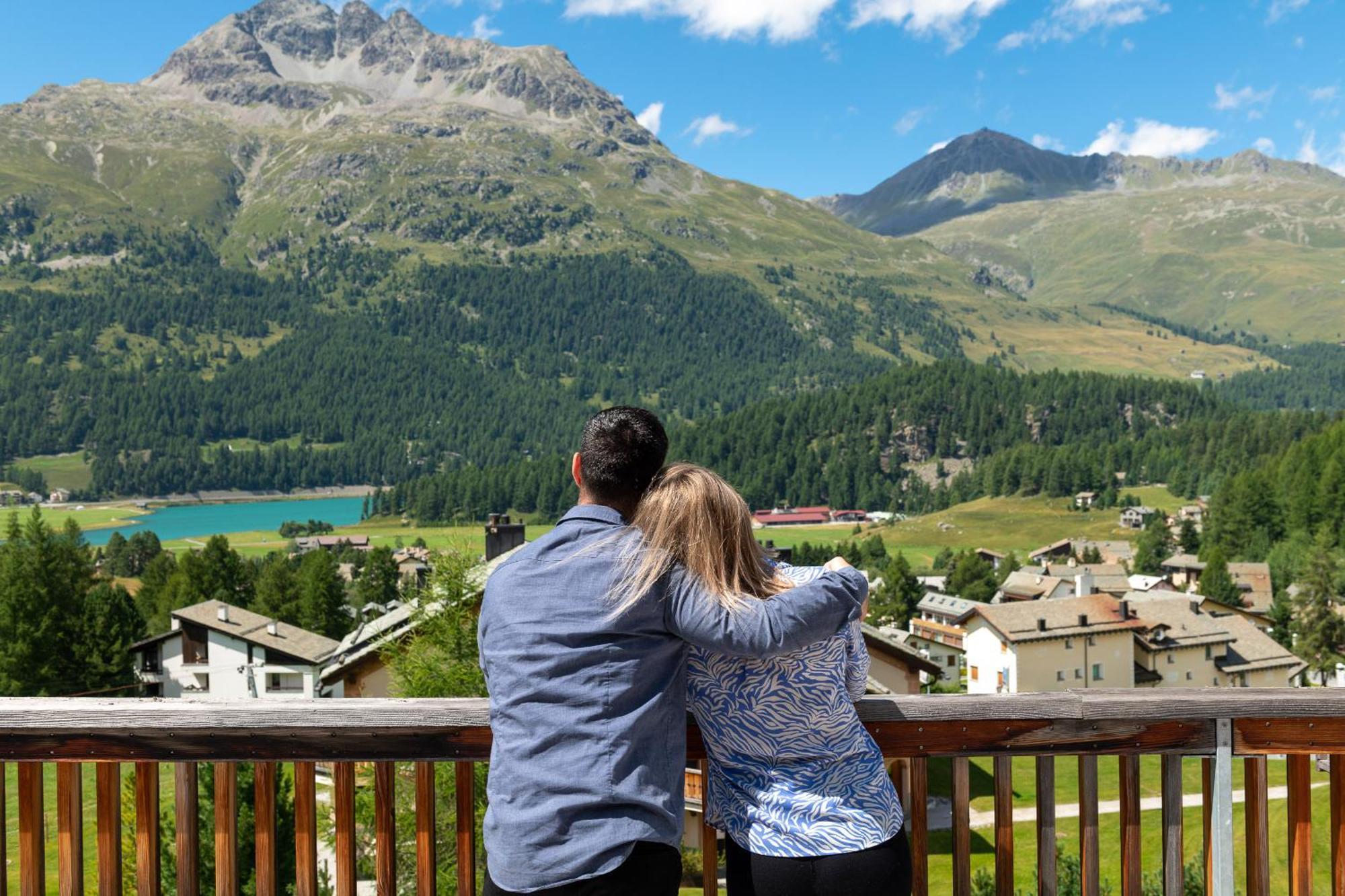 Nira Alpina Hotel Силваплана Екстериор снимка