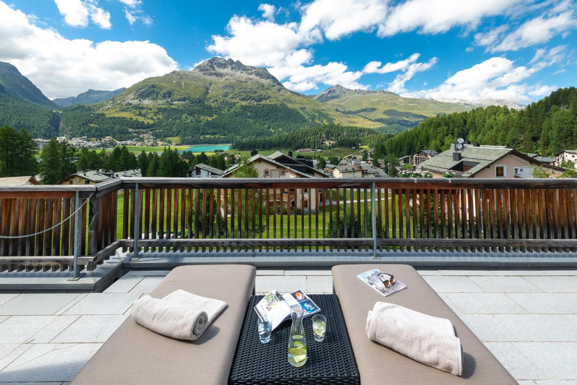 Nira Alpina Hotel Силваплана Екстериор снимка